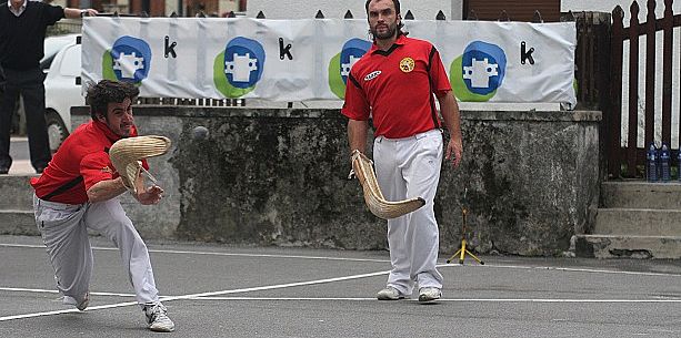 enrique-abril-handia