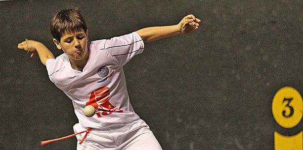 errendimendua-eskuz-binaka-1handia