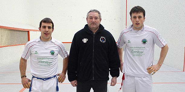 trinketa-eskuz-banaka-werberakohandia