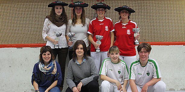 trinketa-neskak1handia