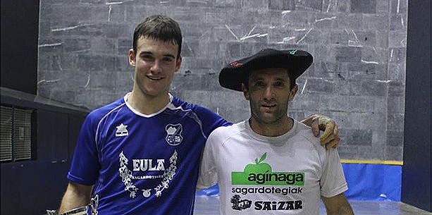 trinketeko-eskuz-banaka-nagusiakhandia