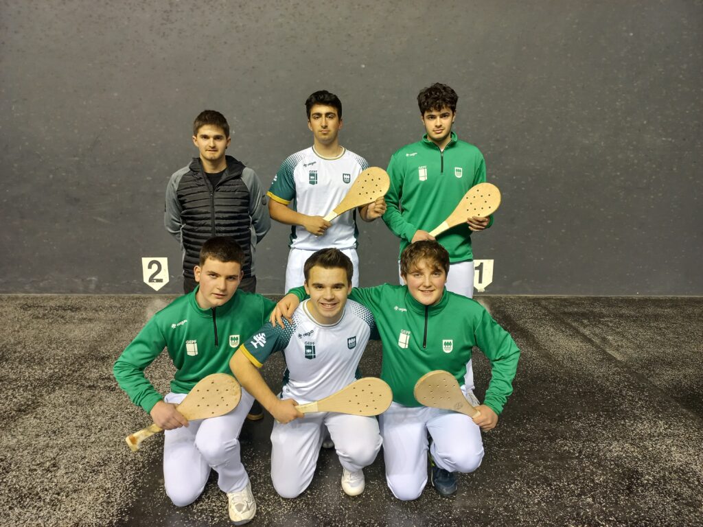 Gomazko-paleta-mutilak-1-scaled