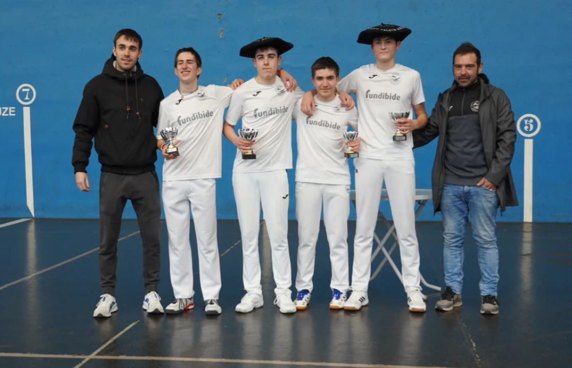 Ilunpe-2-vs-Ilunpe-1