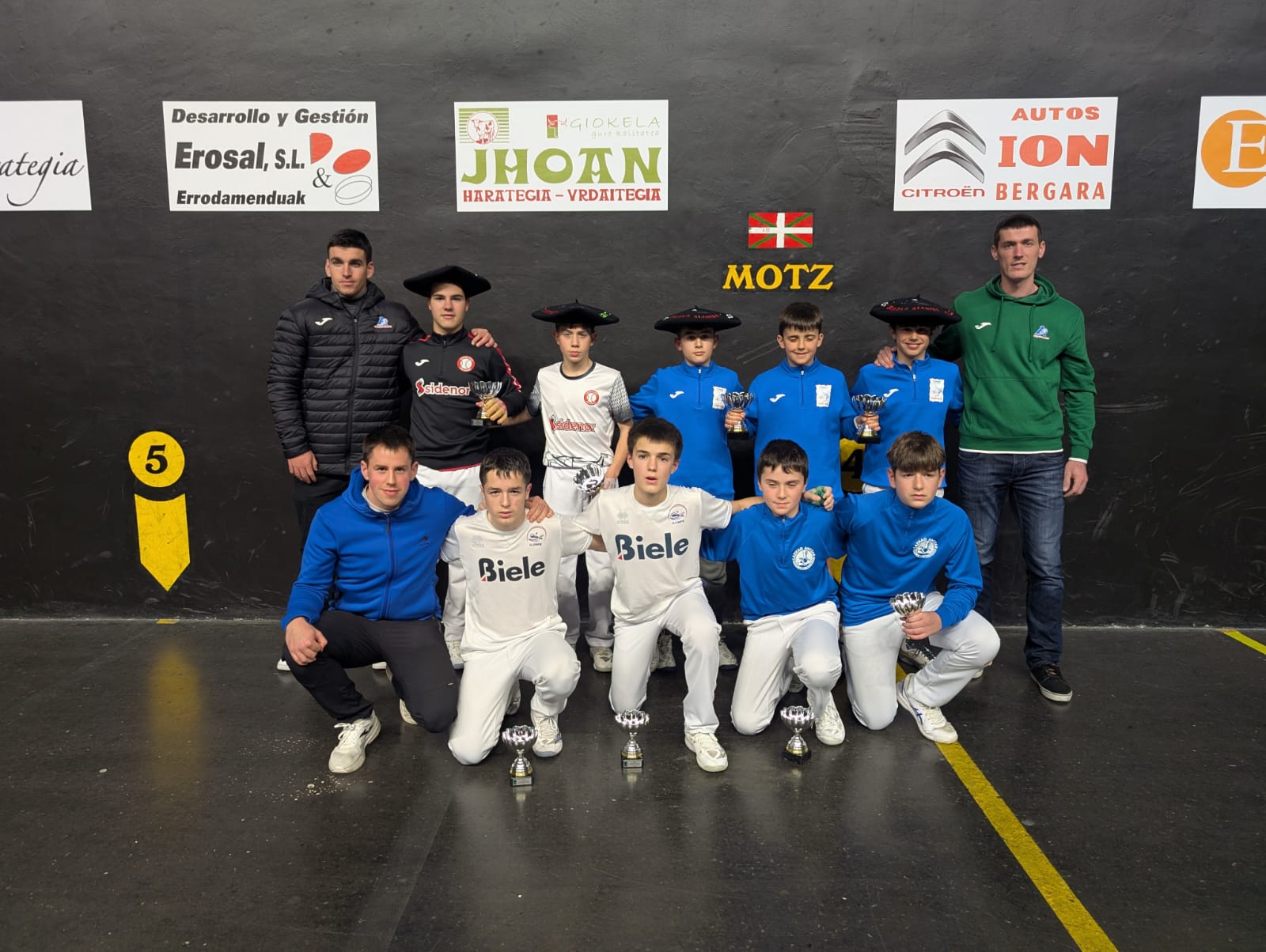 motion_photo_6603532601861586906